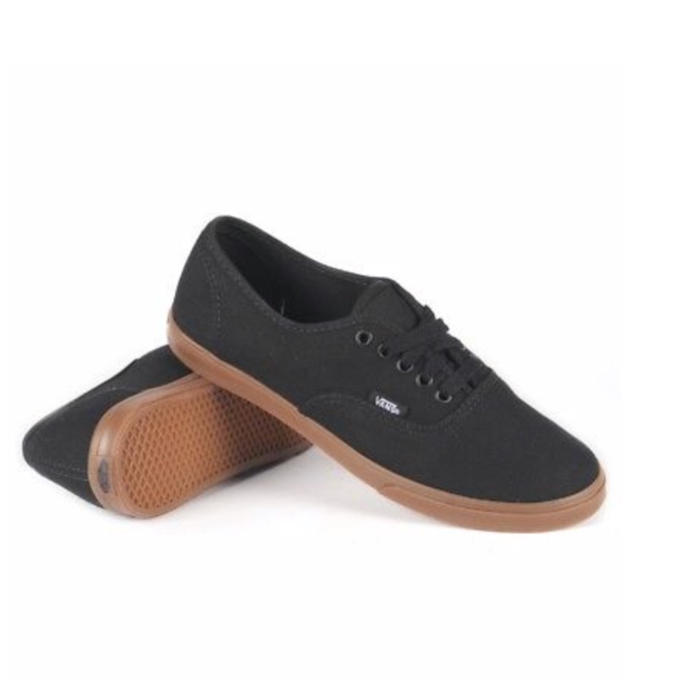 Vans Black Lo Pro w Tan Gumsole
